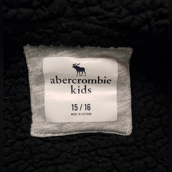 SOLD-Boys Abercrombie Kids Jacket - Picture 6 of 6